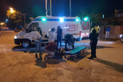 Lastenia: huían de una persecución y atropellaron a un policía