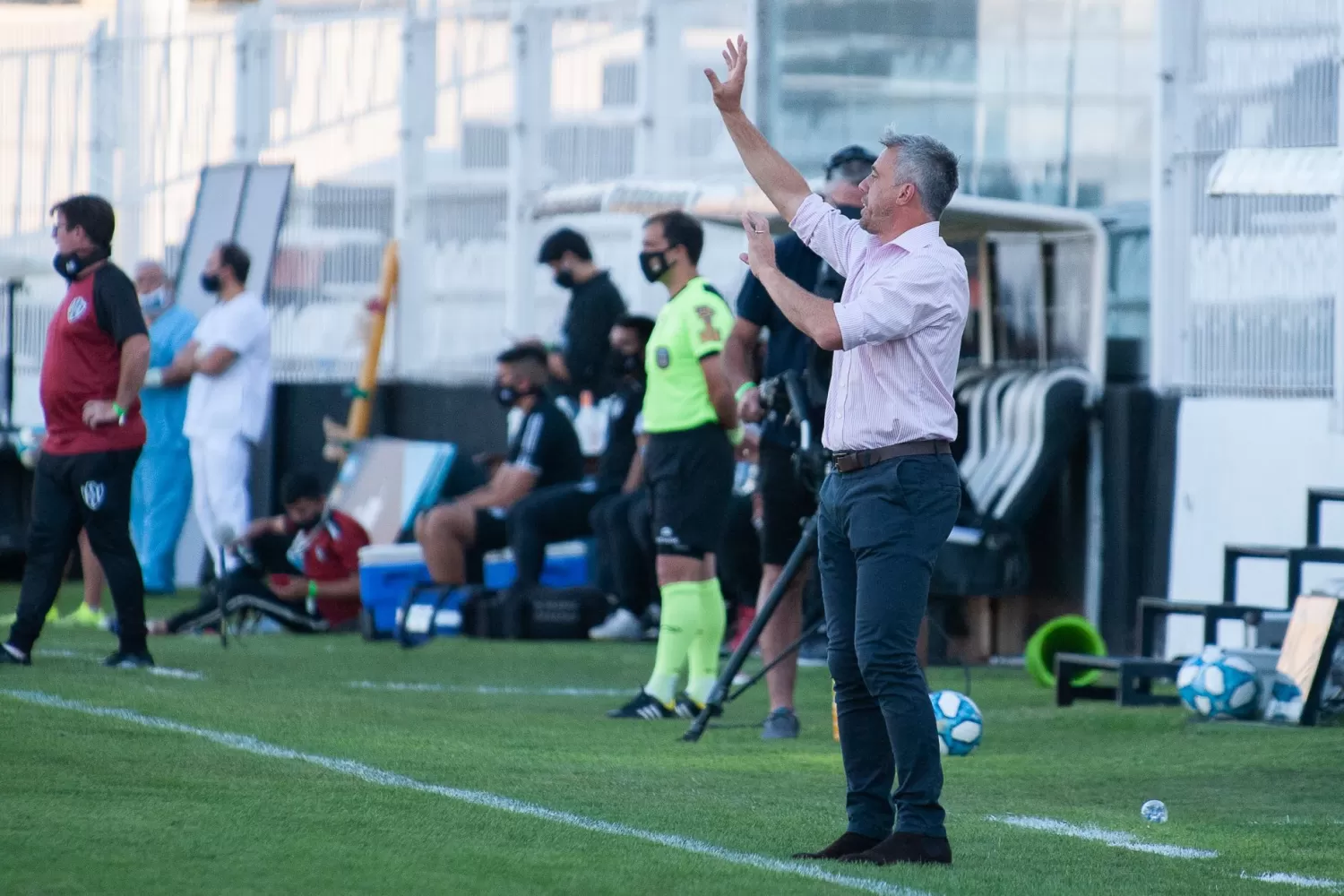 EN SANTIAGO. Lucas Pusineri, durante el encuentro de Independiente ante Central Córdoba. FOTO TOMADA DE TWITTER.COM/INDEPENDIENTE