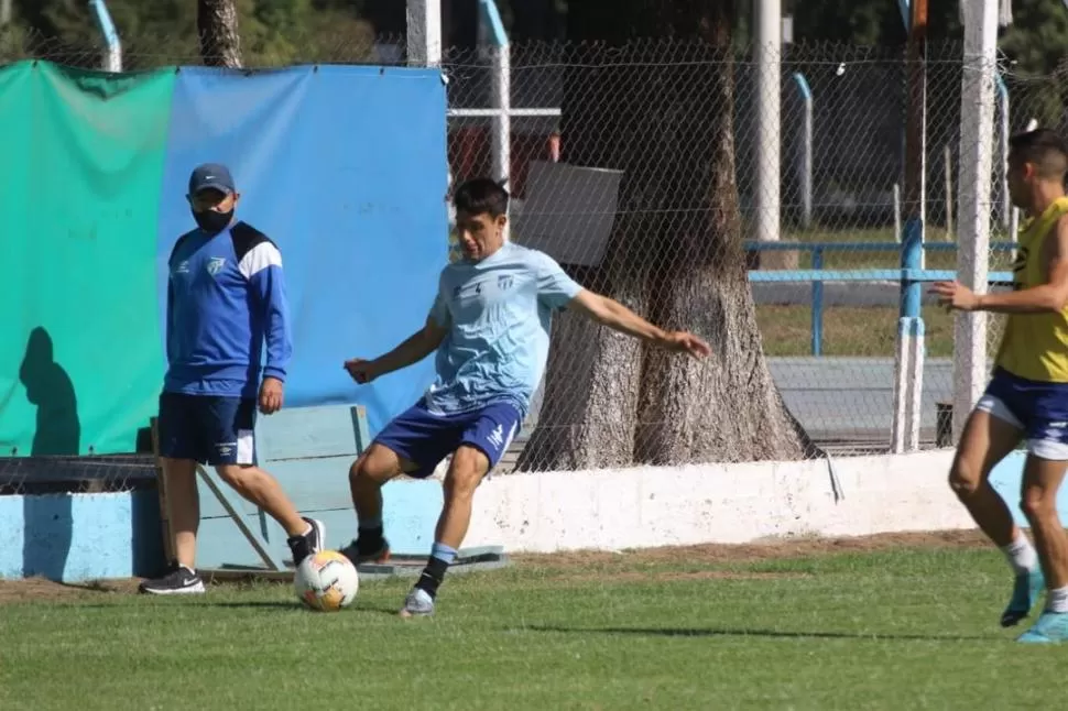 ESTARÁ DESDE EL COMIENZO. Gustavo Toledo ingresará como titular hoy, en reemplazo de Marcelo Ortiz. prensa atlético