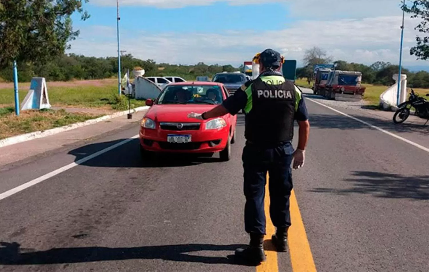 CONTROLES FRONTERIZOS. La pandemia llevó a cerrar los accesos a la provincia. Foto de Archivo