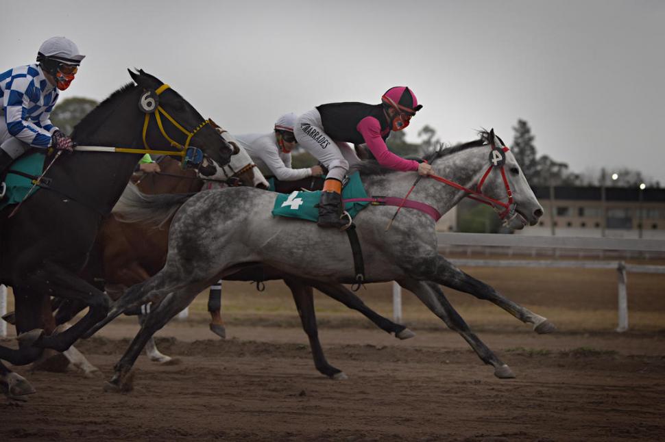 VUELVE LA ACCIÓN. La jornada del jueves 19 tendrá entre 14 y 15 competencias, de las cuáles dos serán cuadreras.