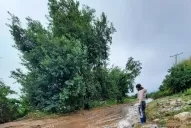 Antes era el camino, ahora es un río en Alto el Puesto