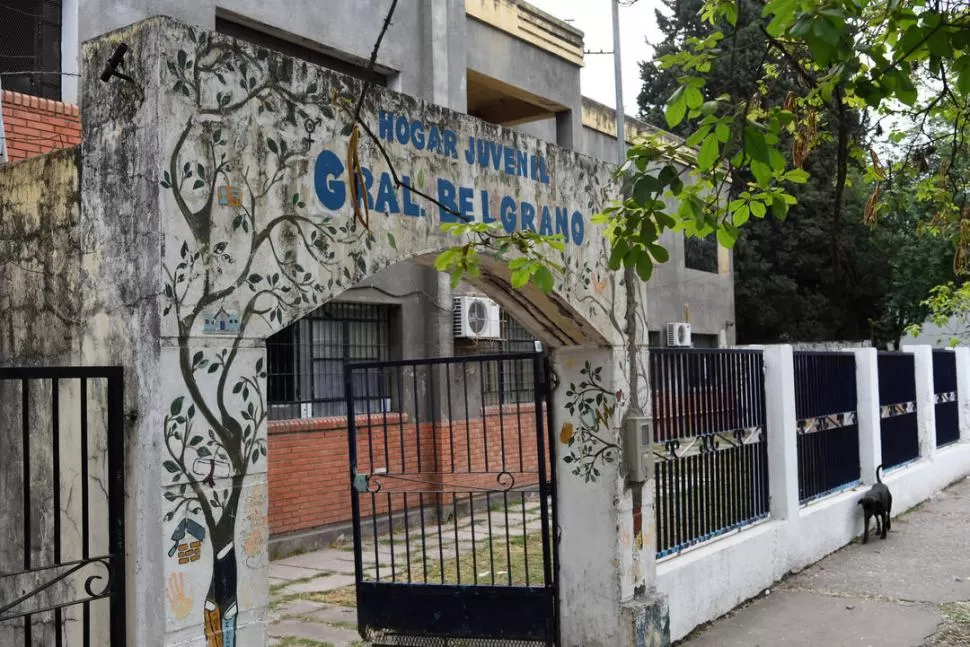 TRASLADO. Una vez que reciba el alta por estar infectado con covid-19, el adolescente será alojado en el hogar Belgrano.