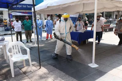 En la provincia se registraron 411 nuevos casos y seis muertes por coronavirus