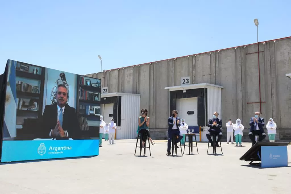 POR VIDEOCONFERENCIA. Alberto Fernández anunció las inversiones de las industria frigorífica.
