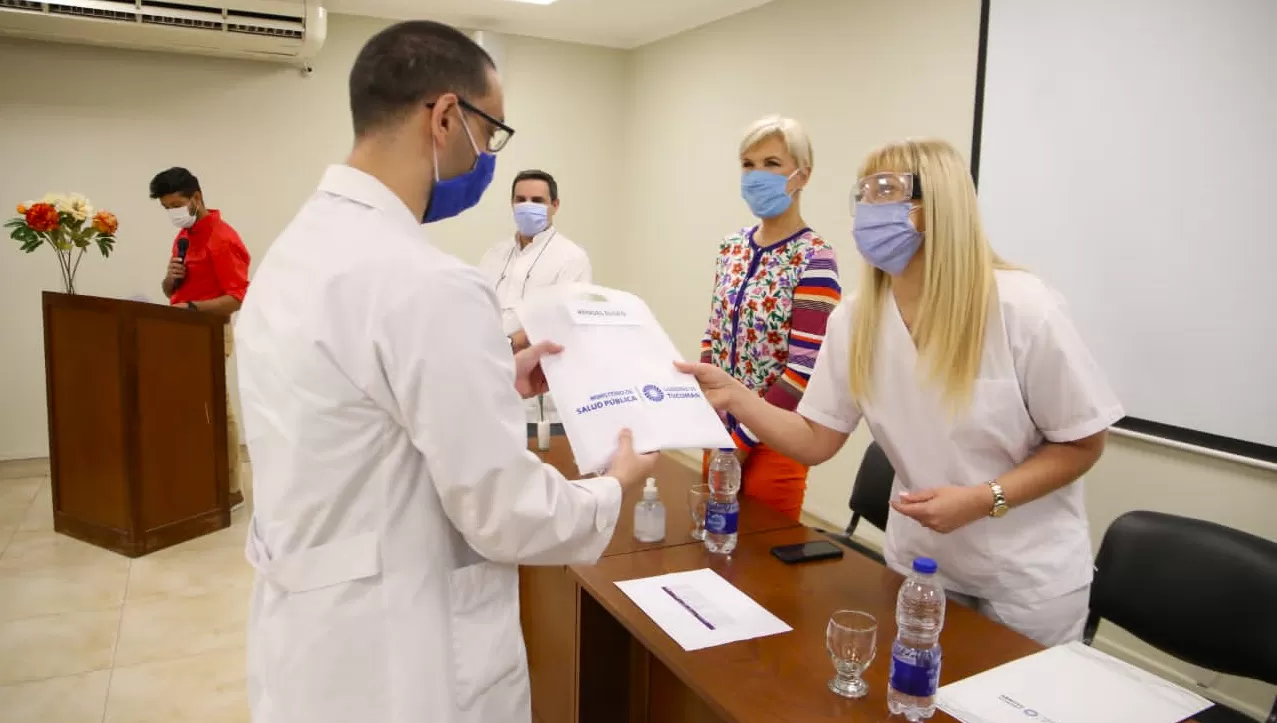 ACUERDO. Desde hoy estudiantes de Medicina de la USP-T harán prácticas educativas en el Siprosa.