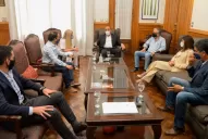 Reunión clave por la distribución de las 300.000 vacunas contra el coronavirus previstas para Tucumán