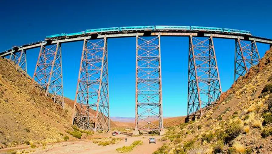 ATRACTIVO TURÍSTUCO. El Tren a las Nubes volverá a funcionar desde el 9 de enero.
