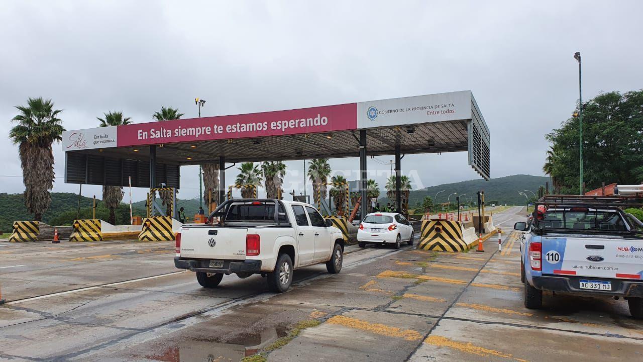 Pasos fronterizos: las demoras dependen de quién te recibe se quejan los  ruralistas