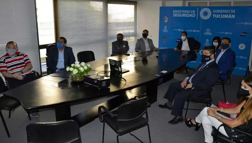 TALLERES. En el marco de la Ley Micaela, funcionarios del Ministerio de Seguridad se capacitan en perspectiva de género.