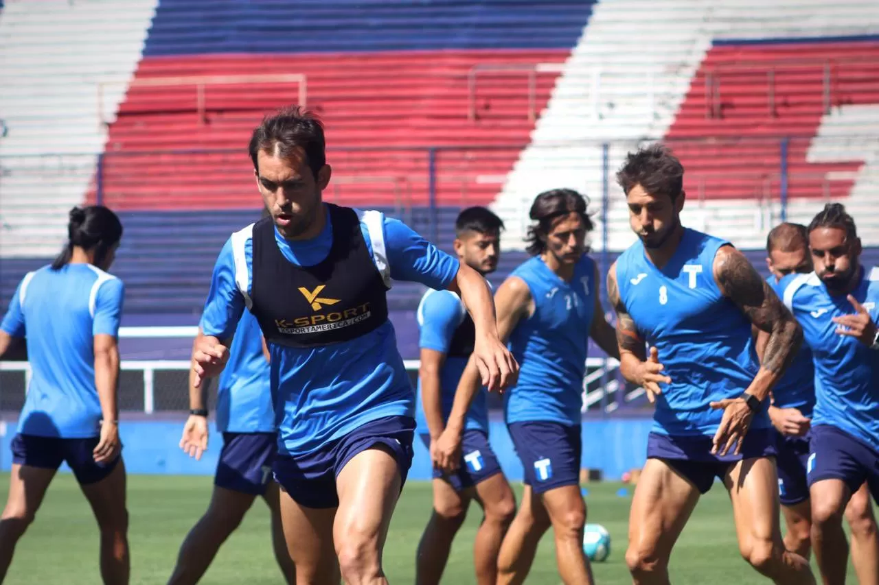 PREPARADOS. Tigre practicó hoy pensando en el duelo ante San Martín. FOTO TOMADA DE TWITTER.COM/CATIGREOFICIAL