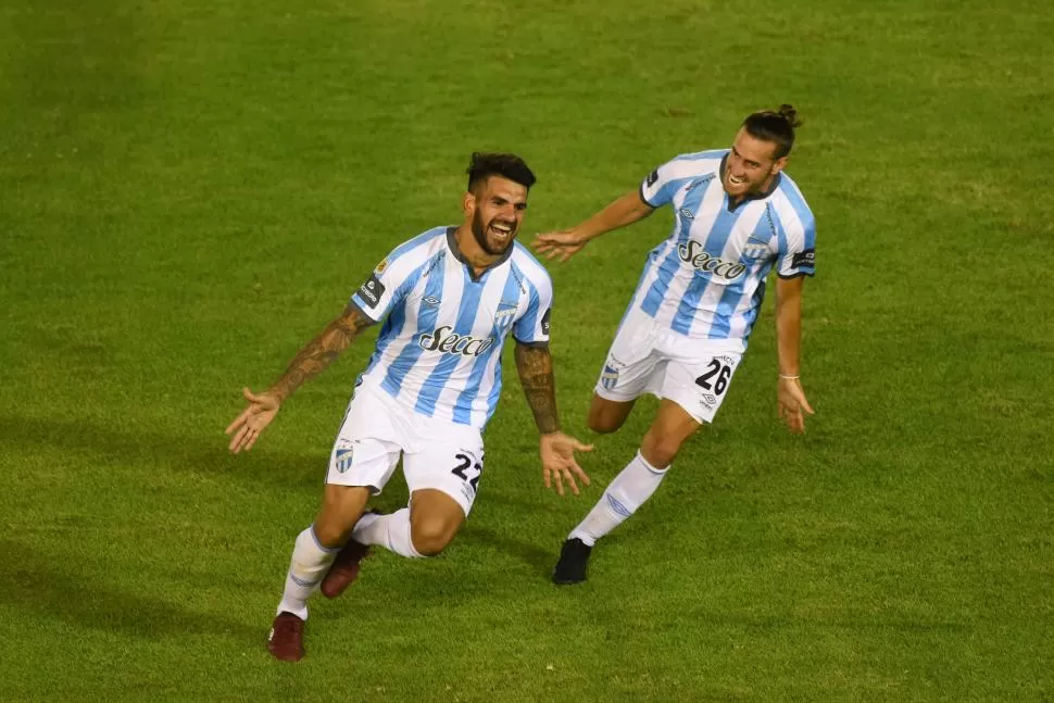 FIGURA. Toledo junto Melano. la gaceta / foto de DIEGO ARáOZ