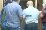 Se entregó el tercer hombre que se había fotografiado con el cadáver de Maradona