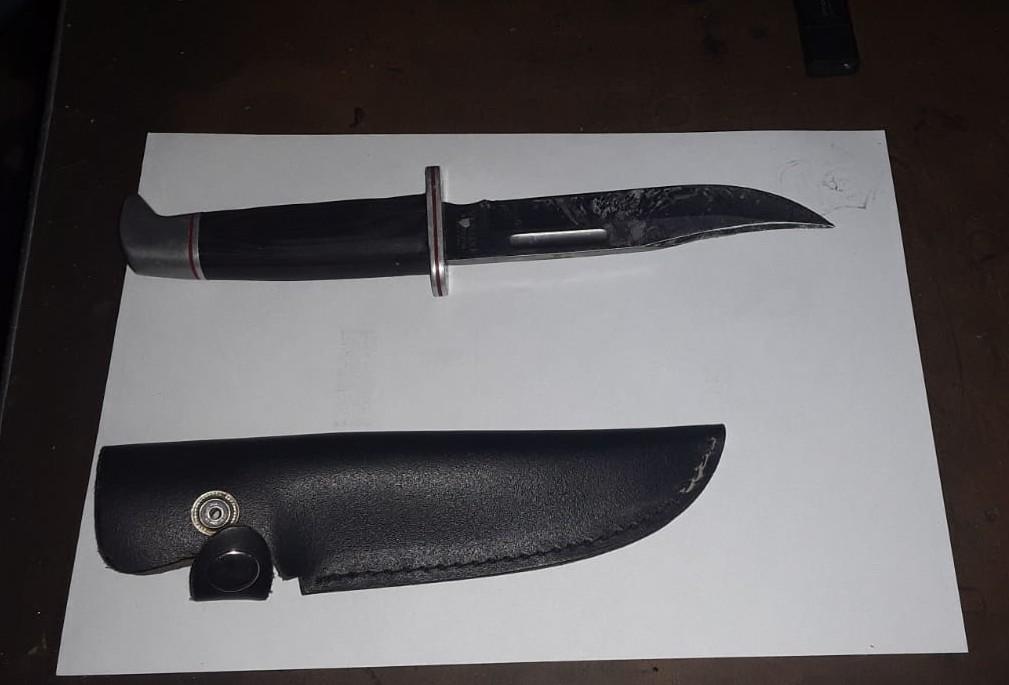 INCREÍBLE HALLAZGO. El cuchillo fue encontrado por un indigente.