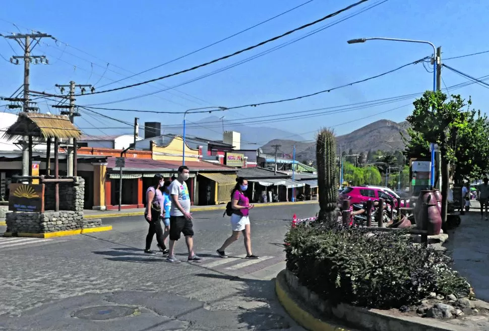 VUELVEN LOS PASEOS. A partir de hoy los tucumanos y los visitantes podremos apreciar nuevamente las bondades de nuestros centros turísticos. 