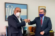 En Curitiba, Manzur inició su gira con una reunión con el cónsul argentino