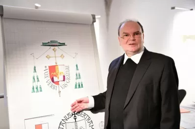 Anticuarentena en Alemania: crítica al uso de símbolos religiosos