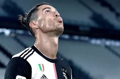 Manchester United confirma la llegada de Cristiano Ronaldo