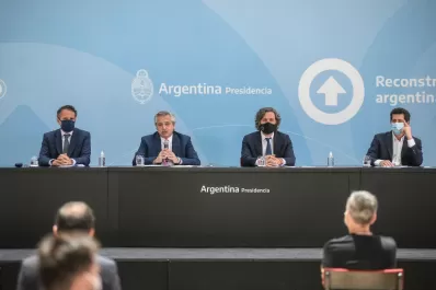 El presidente inauguró  obras en Tucumán y en otras 11 provincias