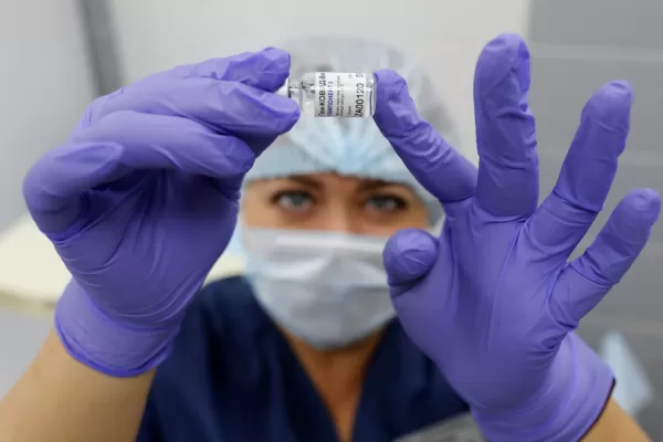 Recomiendan que también se vacunen quienes ya tuvieron coronavirus