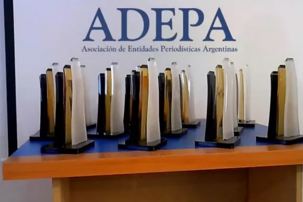 Dos periodistas de LA GACETA recibieron premios en Adepa