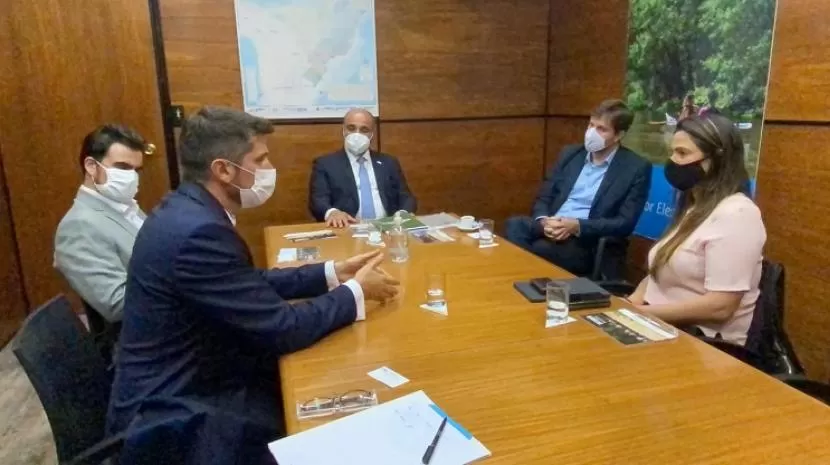 MISIÓN EN BRASIL. Manzur, en un encuentro con operadores turísticos. FOTO GOBIERNO DE TUCUMÁN.