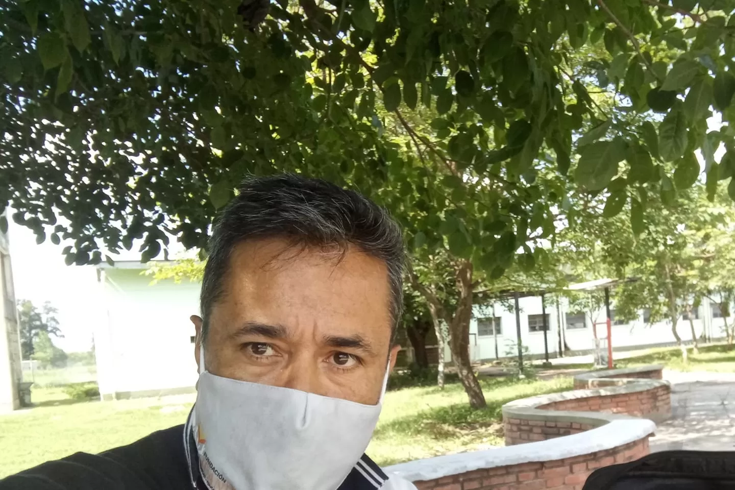 AUTORIDAD EDUCATIVA. Alberto Victoria, director de la Escuela Técnica N° 1 de Alberdi. Foto de Facebook