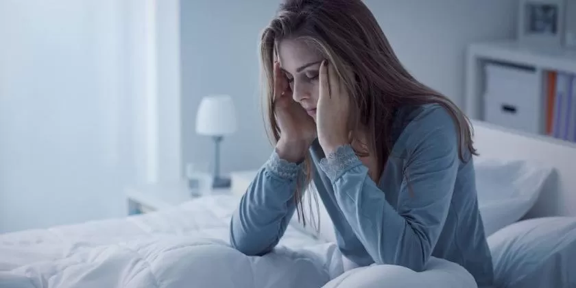 DORMIR MAL. El problema para conciliar y mantener el sueño debe tratarse.  