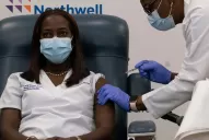 Una enfermera, la primera vacunada contra covid-19 en Estados Unidos