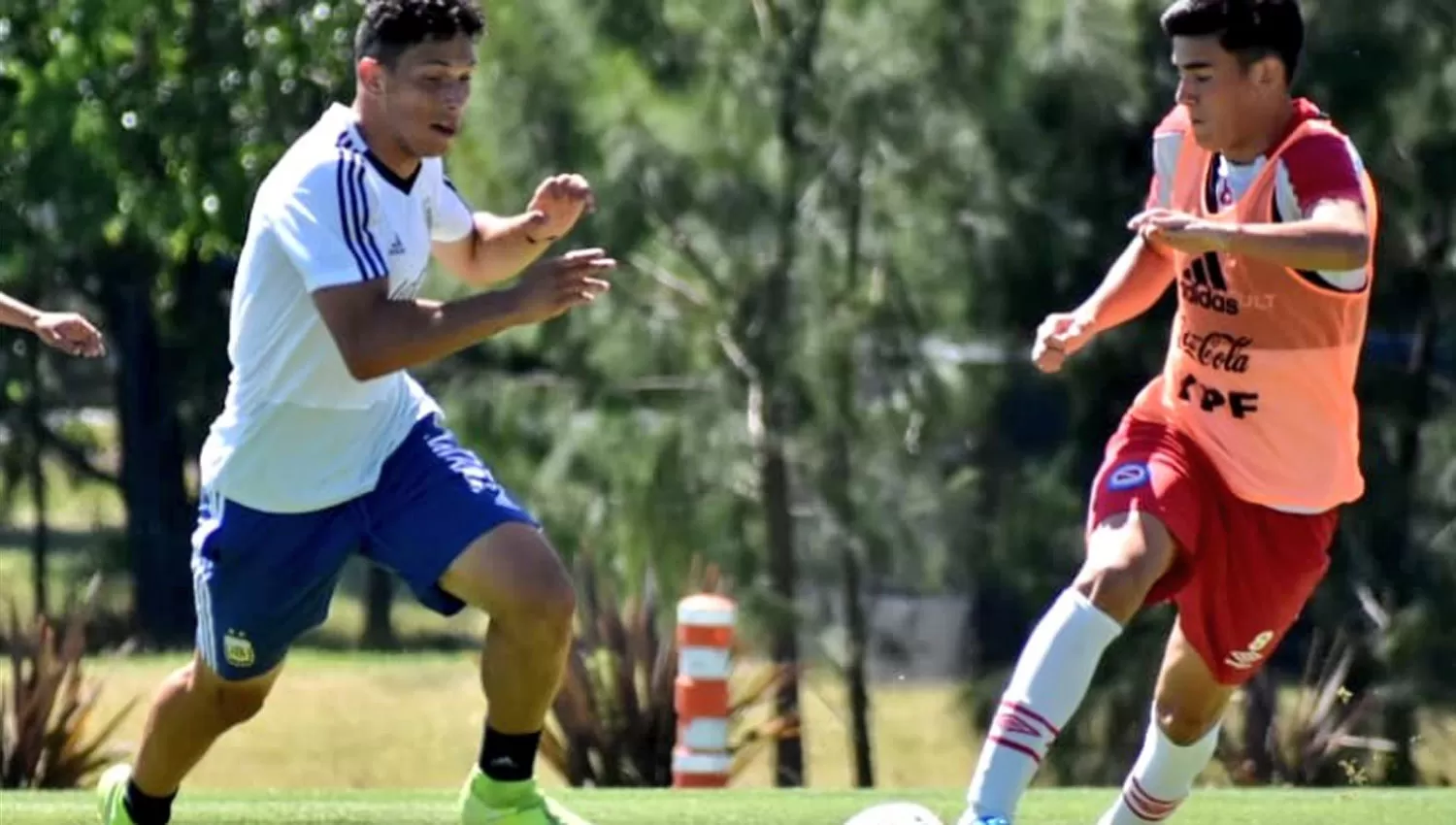 VICTORIA. El seleccionado derrotó a Argentinos con gol de Sforza.