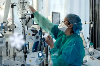 La OMS asegura que la nueva variante del coronavirus no está fuera de control