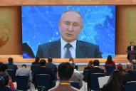 Putin dice que no se aplicó la vacuna rusa porque no se recomienda a mayores de 60