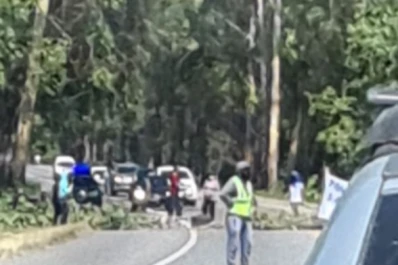 Manifestantes del Polo Obrero cortan la ruta 307 camino a Tafí del Valle