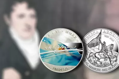 Funcionarios entregaron una moneda conmemorativa de Belgrano a un descendiente del prócer