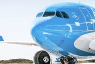 Ya despegó el avión de Aerolíneas Argentinas que buscará las vacunas en Moscú