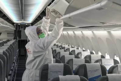 Aerolíneas Argentinas traslada más vuelos de Aeroparque a Ezeiza por personal con coronavirus
