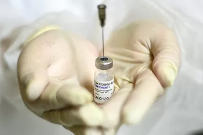 “Desde este martes podríamos empezar a colocar las vacunas”, aseguró la ministra Chahla