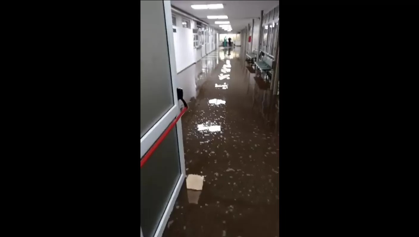 INCIDENTE. Se inundó el hospital Centro de Salud.