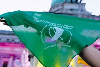 Aborto: senadora rionegrina cambió su voto respecto de 2018, y dio una leve ventaja al verde