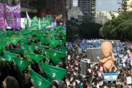 En dos plazas de Tucumán habrá vigilia en favor y en contra del aborto legal