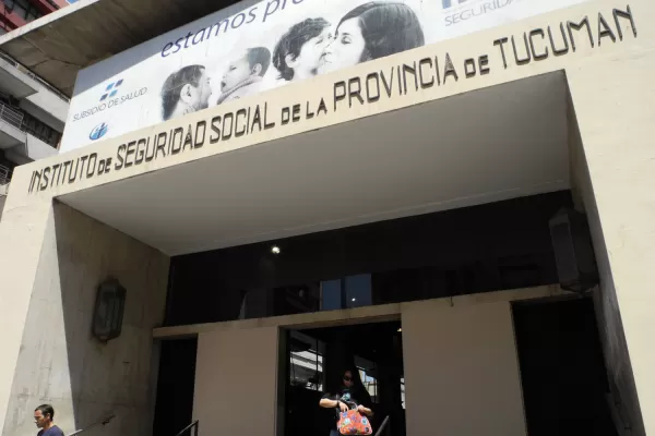 Contrarreloj, el Subsidio negocia un acuerdo con sanatorios para sostener la cobertura