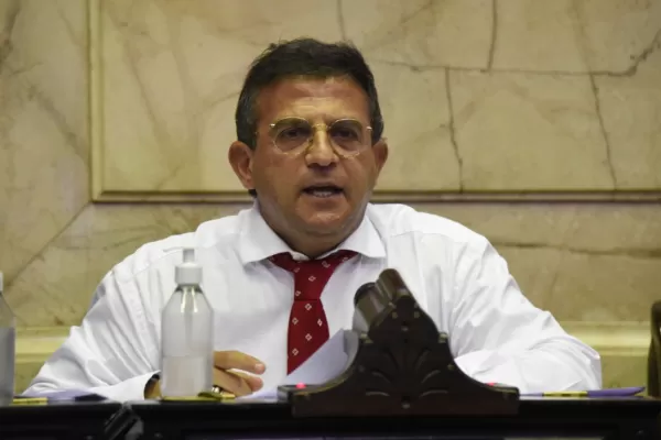 Cisneros presentó un proyecto de ley para niños y jóvenes con cáncer