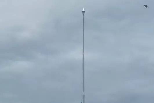 Yerba Buena: banderas a media asta en rechazo a la aprobación del aborto