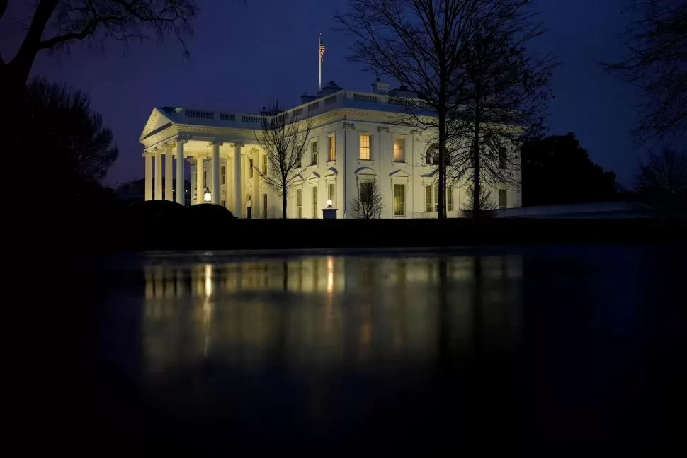 CRISIS INSTITUCIONAL. El Senado estadounidense anuló por primera vez un veto del presidente Trump, que pasa sus últimos días en la Casa Blanca. fotos reuters