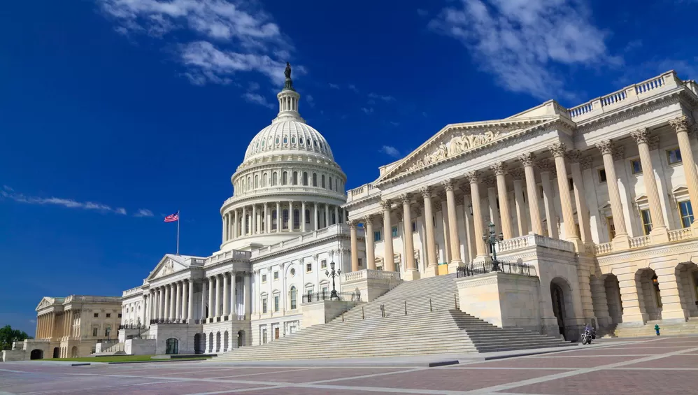 DEFINICIONES. Asume el Congreso en EEUU, con Pelosi reelecta y la expectativa por quién controlará el Senado.