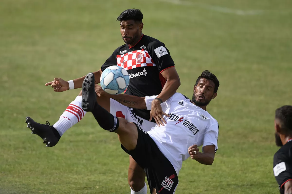 UNA VIRTUD. San Martín sumó su segundo juego sin recibir goles en el torneo. Varela, uno de los encargados que ello ocurra.