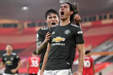 Los jugadores uruguayos pidieron a la federación inglesa a revertir la suspensión a Cavani