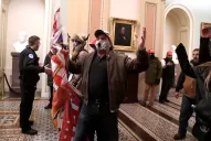 El gobernador de Virginia envía tropas a Washington para contener las protestas pro Trump