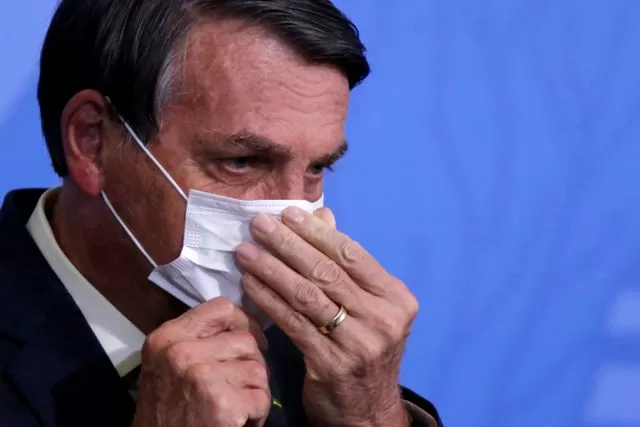 COVID-19. Bolsonaro gobierna el país con el segundo brote más letal.  