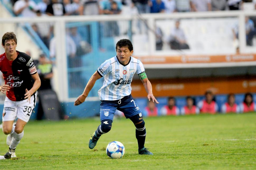  ESPERA Los hinchas quieren volver a ver a “Pulguita” con la camiseta de Atlético. 